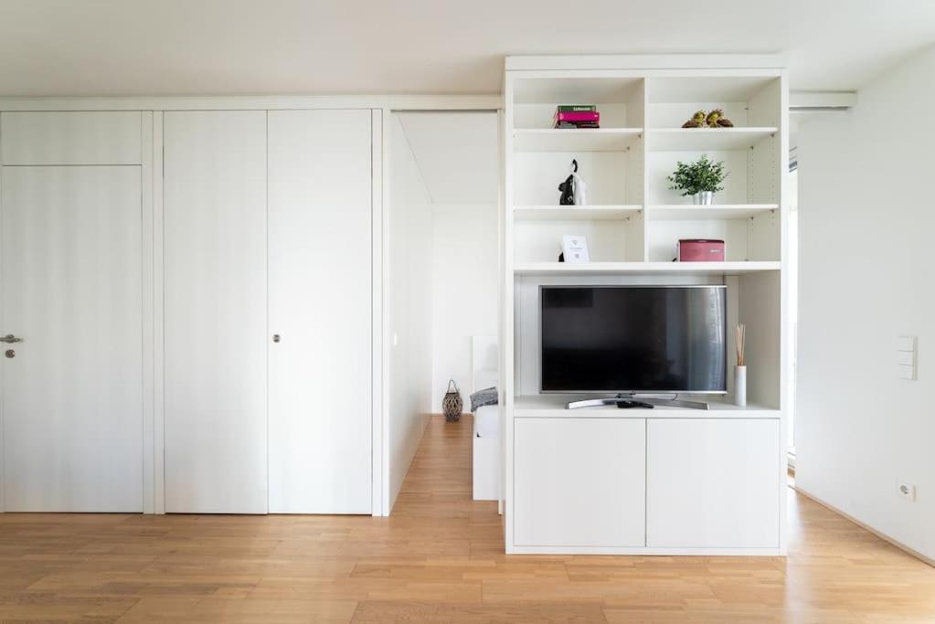 Smart Studio With Terrace By Hm Viena Exterior foto